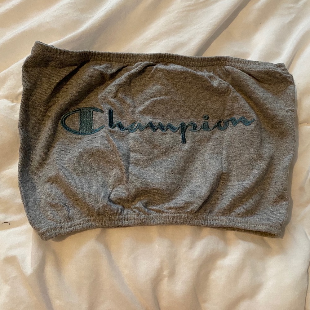 FRANKIE COLLECTIVE VINTAGE CHAMPION CROP TOP